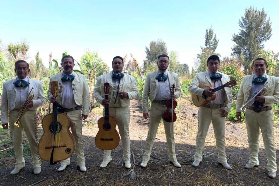 Mariachis en Xochimilco